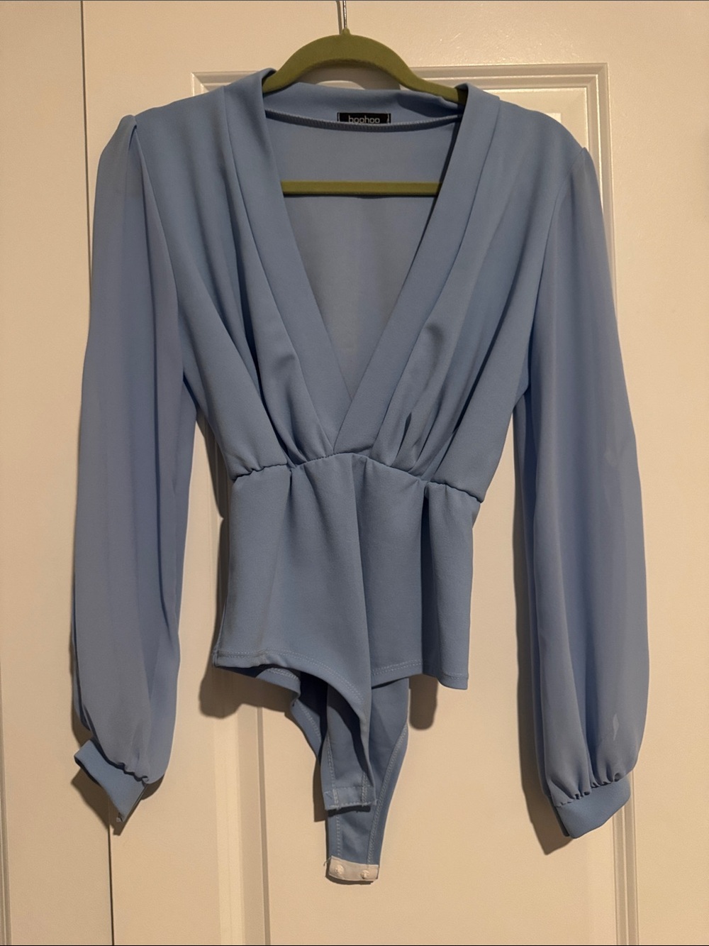 Boohoo NWOT Sky Blue Plunge Long-Sleeve Bodysuit
